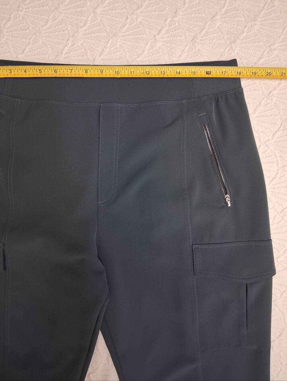 Athleta Women 's Slate Gray Cargo Pants Size 16 - Picture 13 of 16